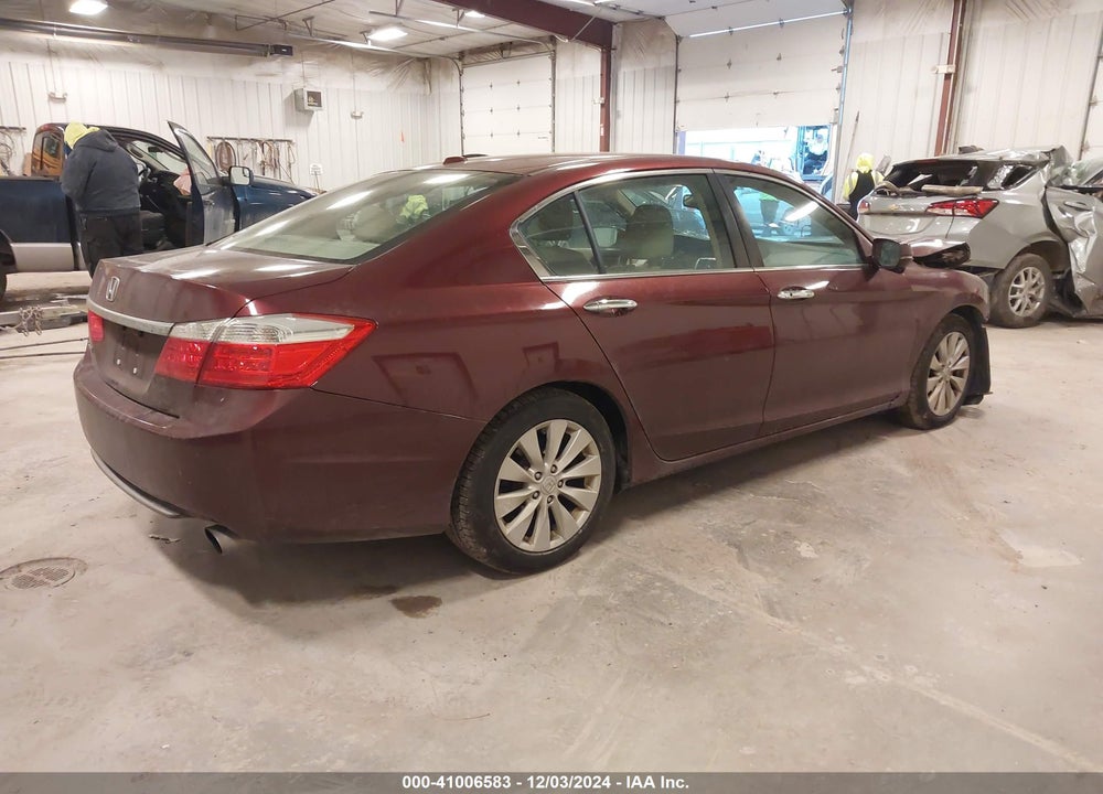 2015 HONDA ACCORD VIN: 1HGCR2F87FA230926