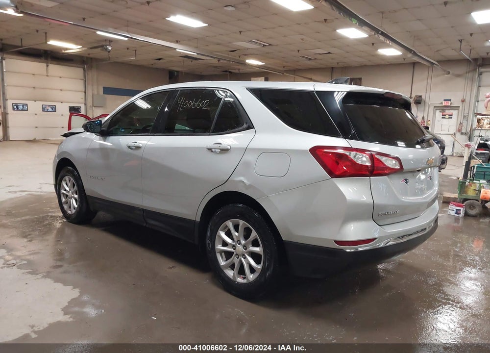 2018 CHEVROLET EQUINOX LS VIN: 3GNAXREV5JL172450