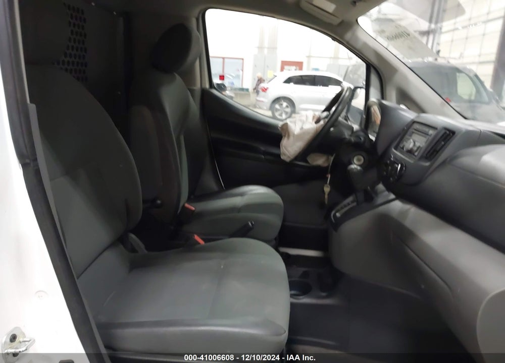 2015 NISSAN NV200 SV VIN: 3N6CM0KN9FK716341