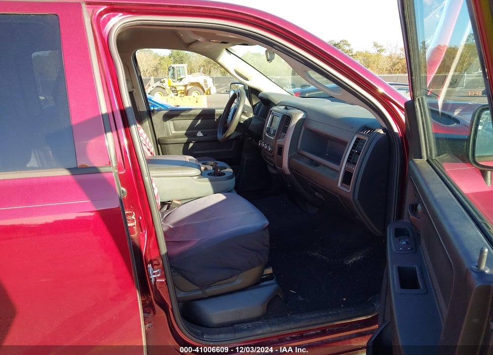 2017 RAM 1500 EXPRESS 4X2 6'4 BOX VIN: 1C6RR6FT0HS833483