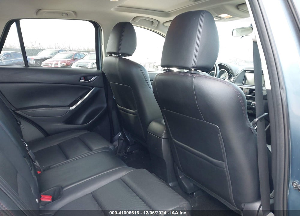 2016 MAZDA CX-5 VIN: JM3KE4DY8G0884692