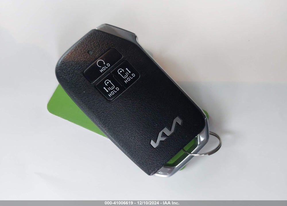 2023 KIA CARNIVAL MPV LX SEAT PACKAGE VIN: KNDNB4H3XP6222221