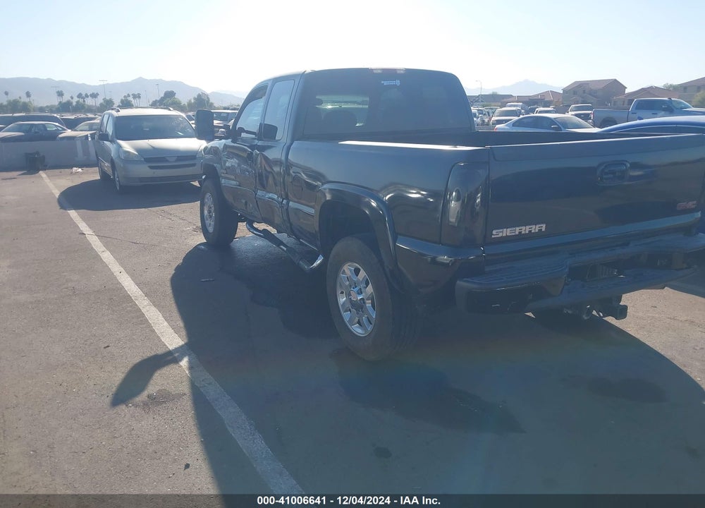 2003 GMC SIERRA 2500HD SLE VIN: 1GTHC29193E128150