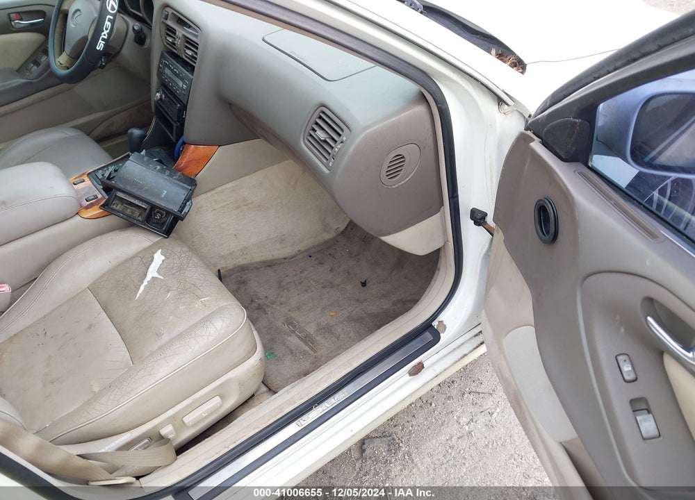 1998 LEXUS GS 300 VIN: JT8BD68S8W0011762