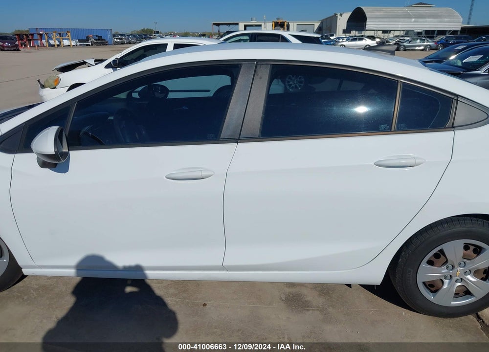 2017 CHEVROLET CRUZE LS AUTO VIN: 1G1BC5SM7H7192638