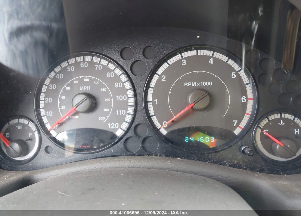 2005 JEEP LIBERTY RENEGADE VIN: 1J4GK38K15W548734