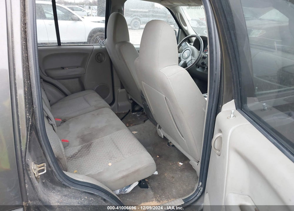 2005 JEEP LIBERTY RENEGADE VIN: 1J4GK38K15W548734