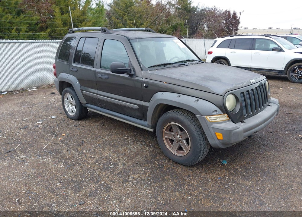 2005 JEEP LIBERTY RENEGADE VIN: 1J4GK38K15W548734