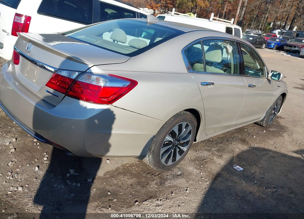 2015 HONDA ACCORD HYBRID VIN: 1HGCR6F38FA005944