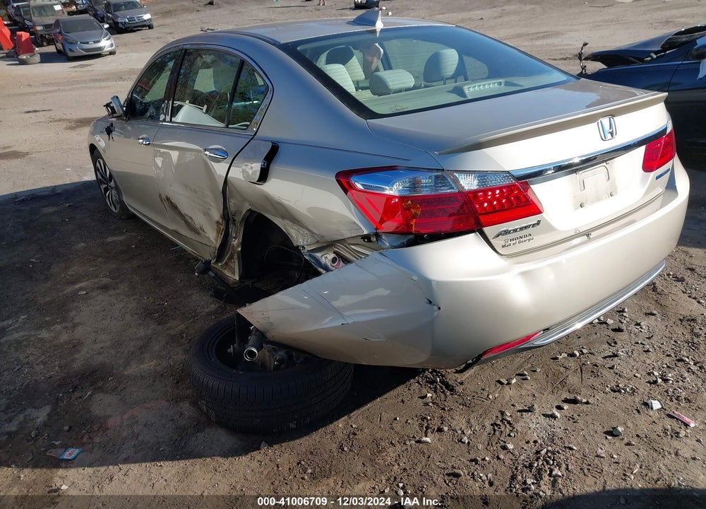 2015 HONDA ACCORD HYBRID VIN: 1HGCR6F38FA005944