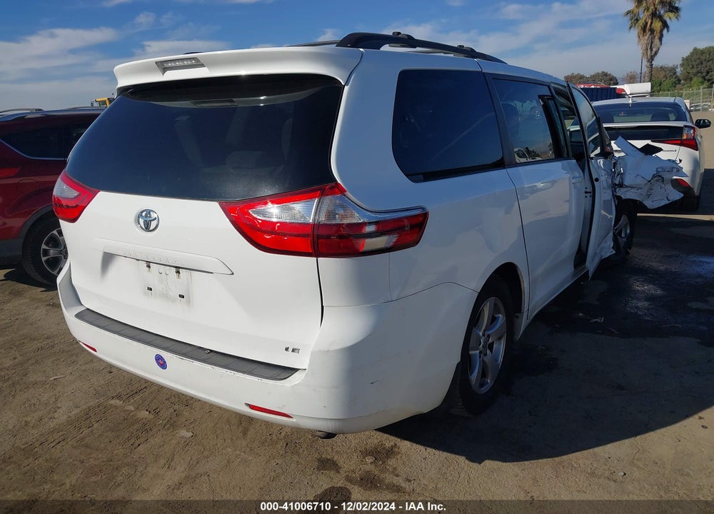 2017 TOYOTA SIENNA LE 8 PASSENGER VIN: 5TDKZ3DCXHS871727