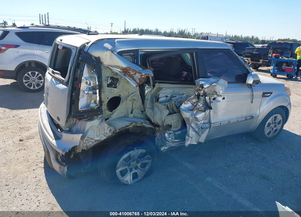 2012 KIA SOUL VIN: KNDJT2A5XC7445407