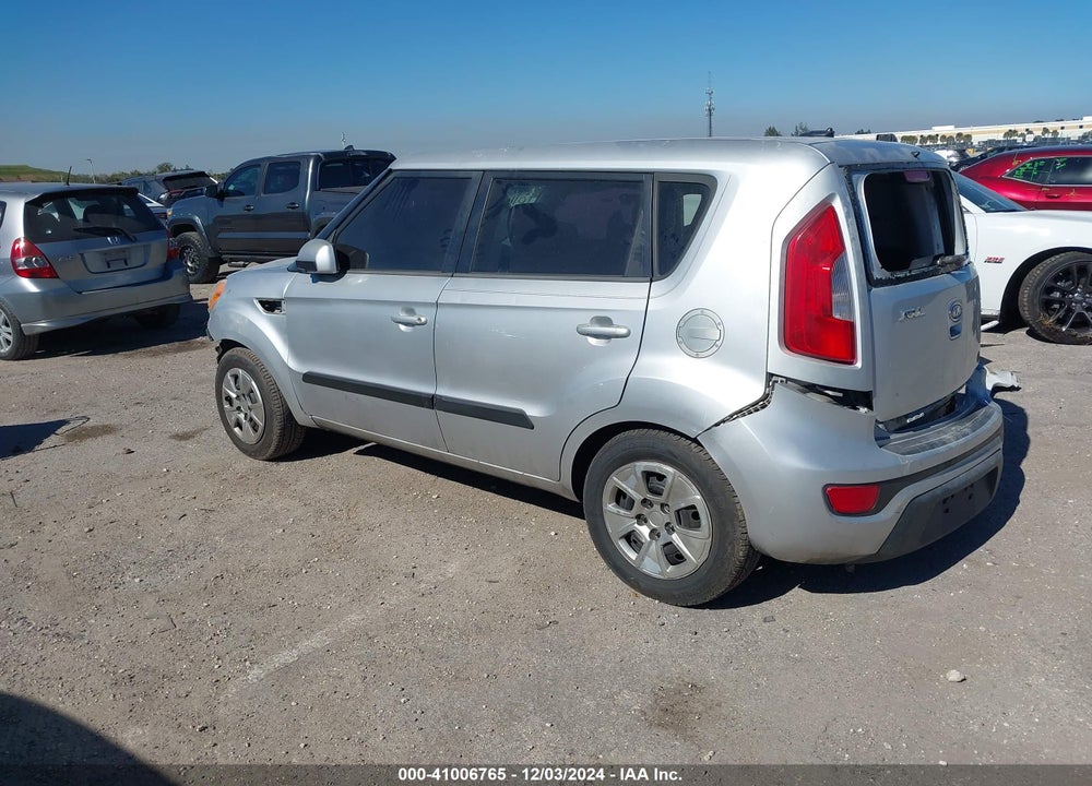 2012 KIA SOUL VIN: KNDJT2A5XC7445407
