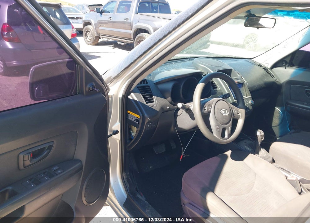 2012 KIA SOUL VIN: KNDJT2A5XC7445407