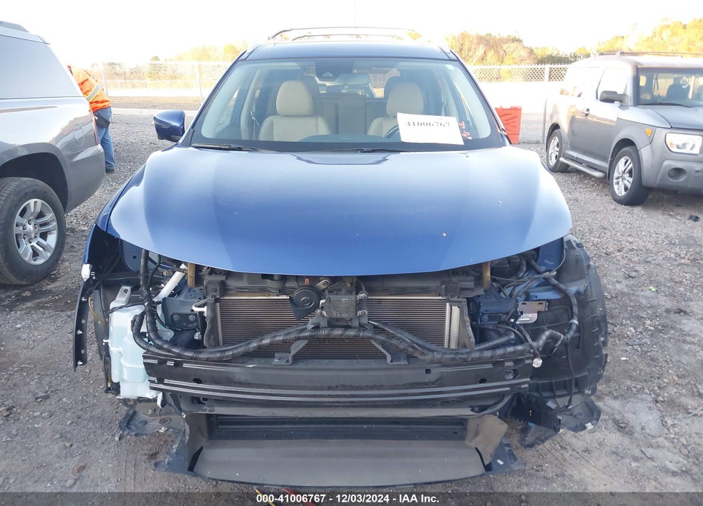 2020 NISSAN ROGUE SV FWD VIN: JN8AT2MT3LW004657