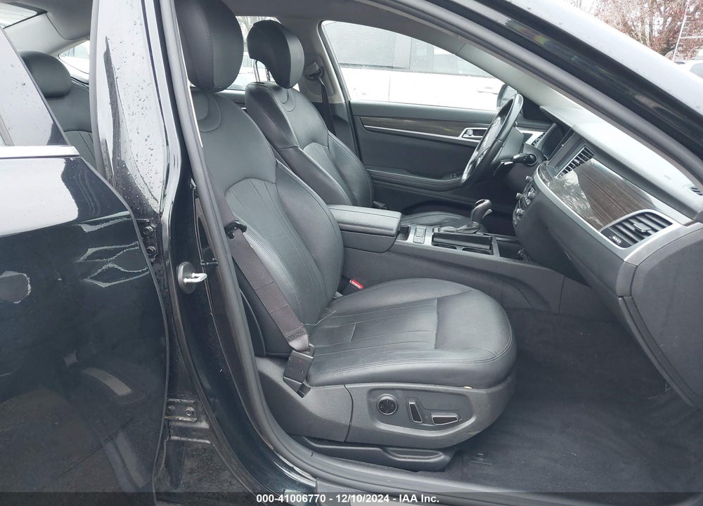 2015 HYUNDAI GENESIS 3.8 VIN: KMHGN4JE9FU088867