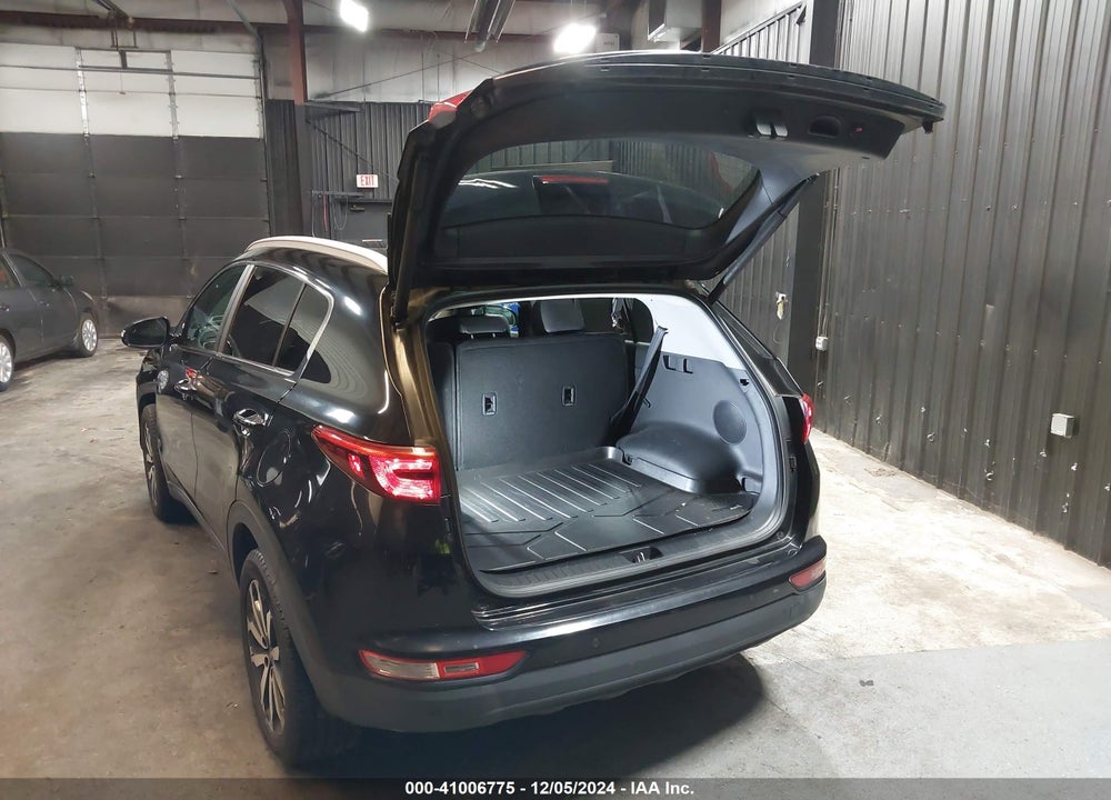 2017 KIA SPORTAGE EX VIN: KNDPNCAC5H7272735