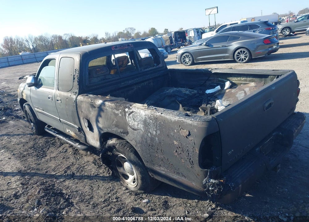 2003 TOYOTA TUNDRA SR5 V8 VIN: 5TBRT34123S427645