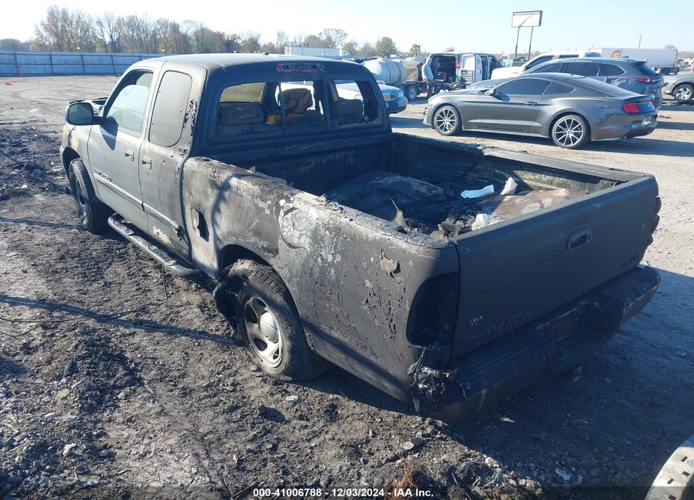 2003 TOYOTA TUNDRA SR5 V8 VIN: 5TBRT34123S427645