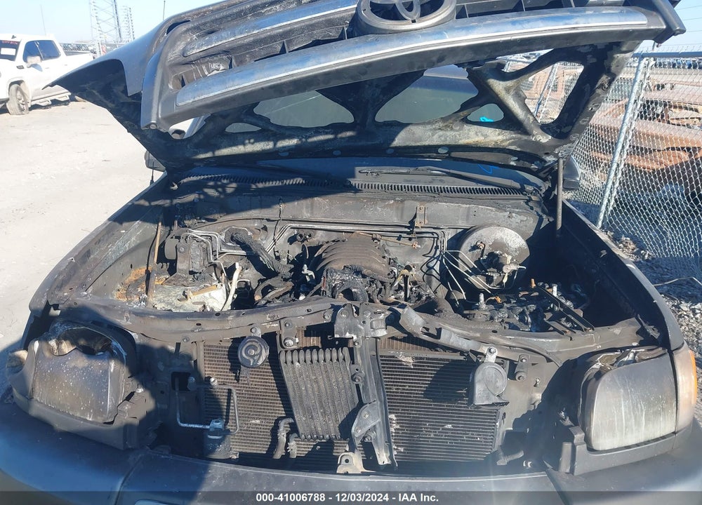 2003 TOYOTA TUNDRA SR5 V8 VIN: 5TBRT34123S427645