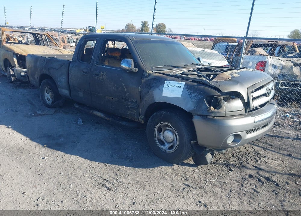 2003 TOYOTA TUNDRA SR5 V8 VIN: 5TBRT34123S427645