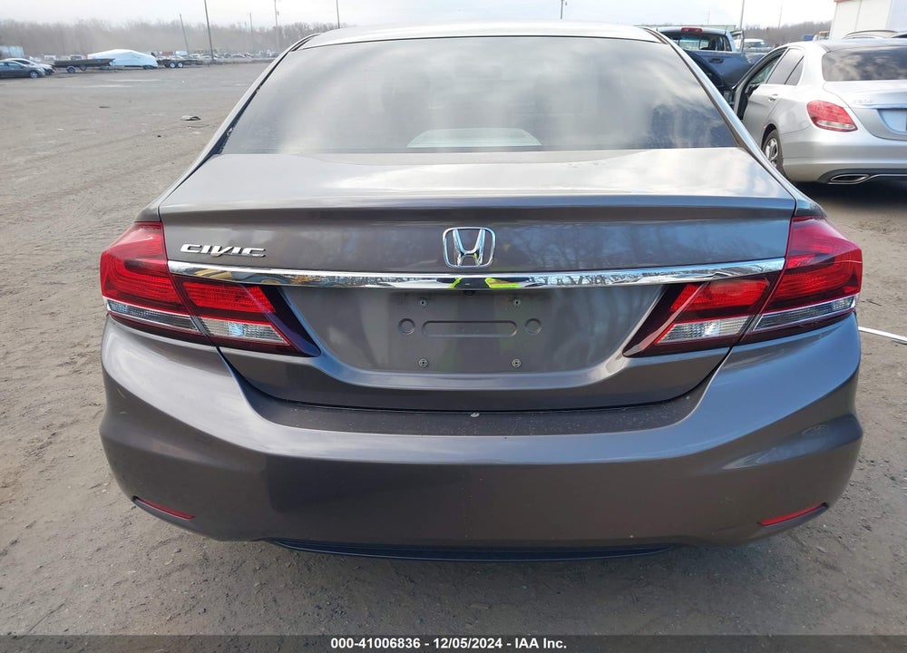 2014 HONDA CIVIC VIN: 2HGFB2F58EH559027