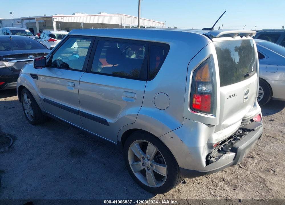 2010 KIA SOUL SPORT VIN: KNDJT2A24A7052652