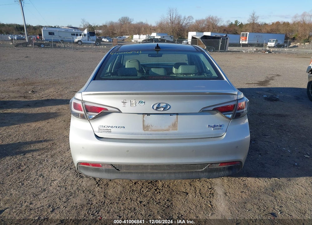 2017 HYUNDAI SONATA HYBRID VIN: KMHE34L11HA060251