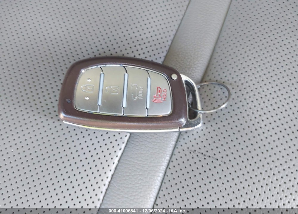 2017 HYUNDAI SONATA HYBRID VIN: KMHE34L11HA060251
