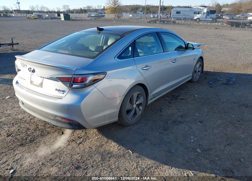 2017 HYUNDAI SONATA HYBRID VIN: KMHE34L11HA060251