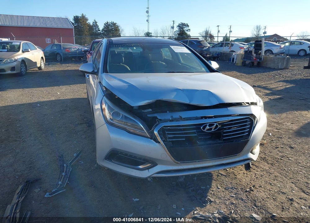 2017 HYUNDAI SONATA HYBRID VIN: KMHE34L11HA060251
