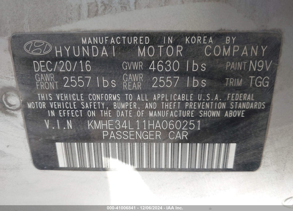 2017 HYUNDAI SONATA HYBRID VIN: KMHE34L11HA060251