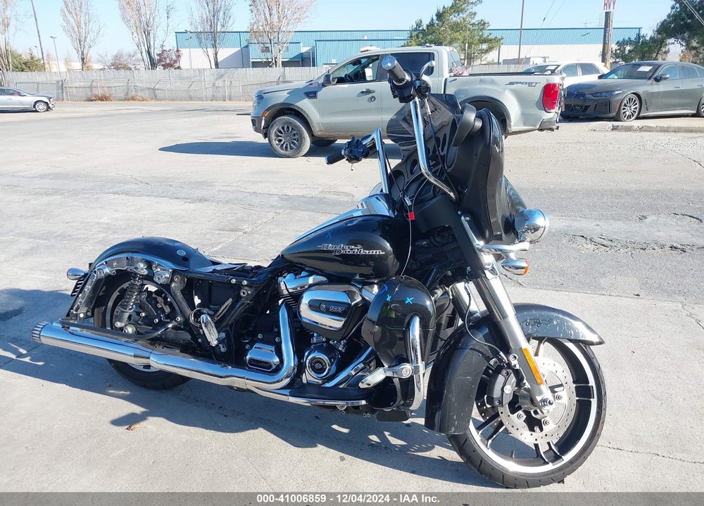 2017 HARLEY-DAVIDSON FLHX STREET GLIDE VIN: 1HD1KBC36HB638574