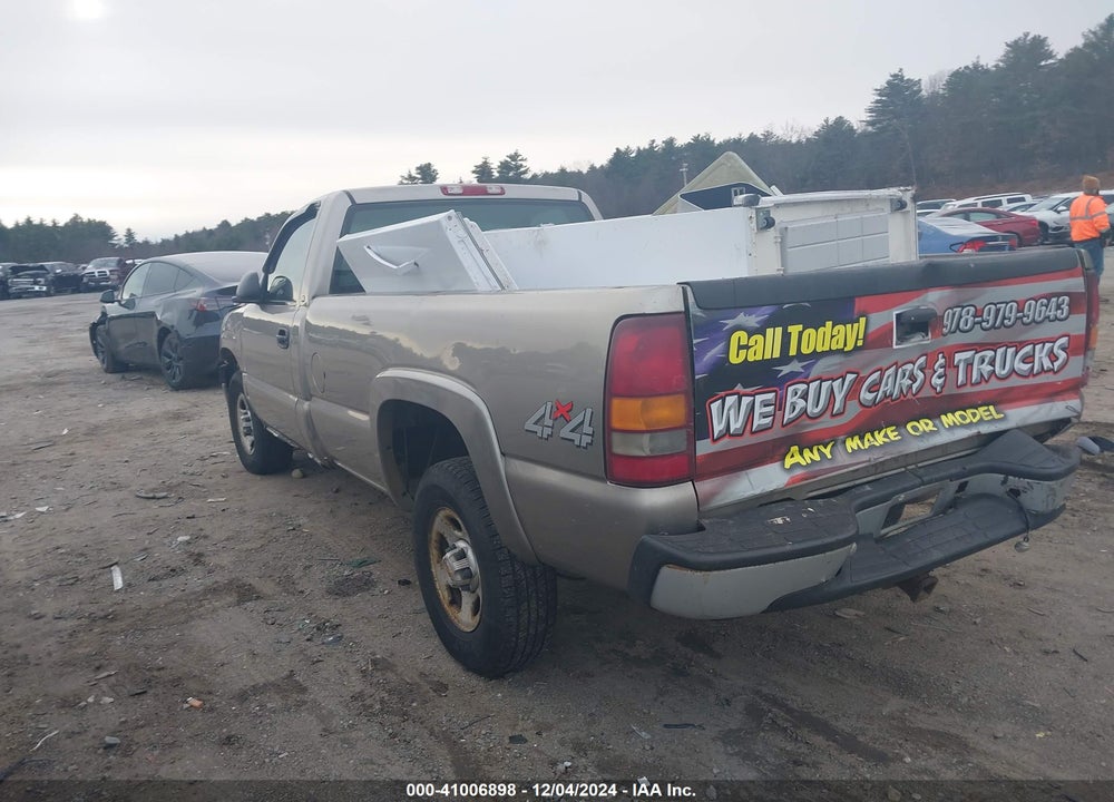 2002 CHEVROLET SILVERADO 1500 VIN: 1GCEK14V12Z111201