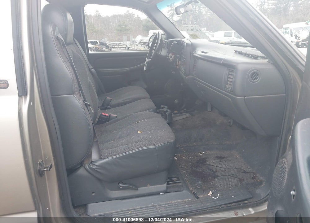 2002 CHEVROLET SILVERADO 1500 VIN: 1GCEK14V12Z111201