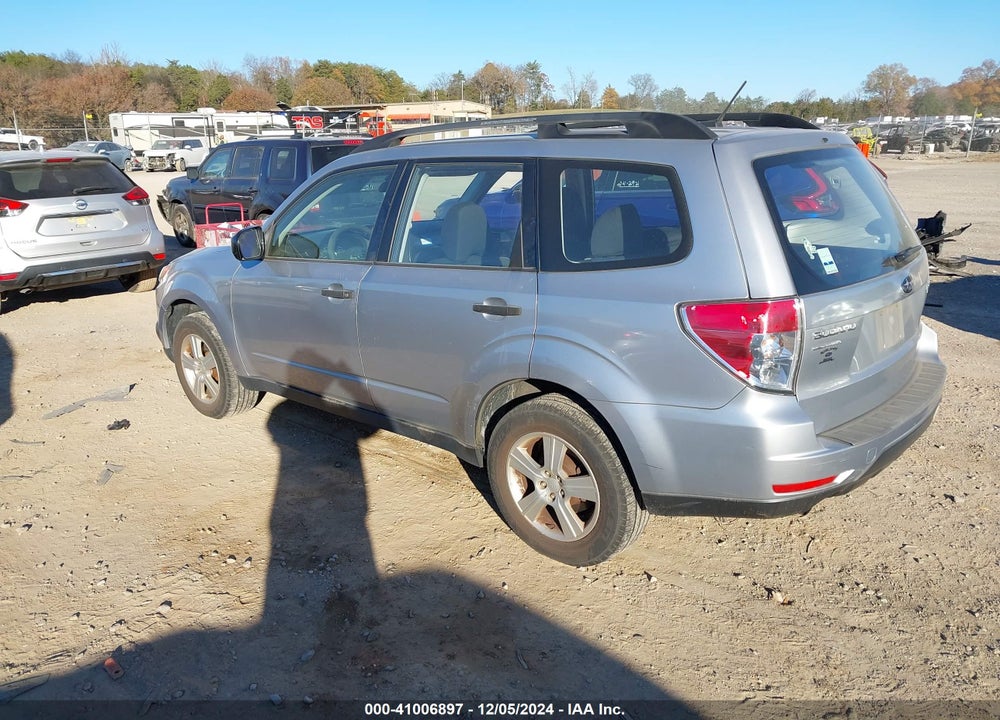 2013 SUBARU FORESTER 2.5X VIN: JF2SHABC7DH409037