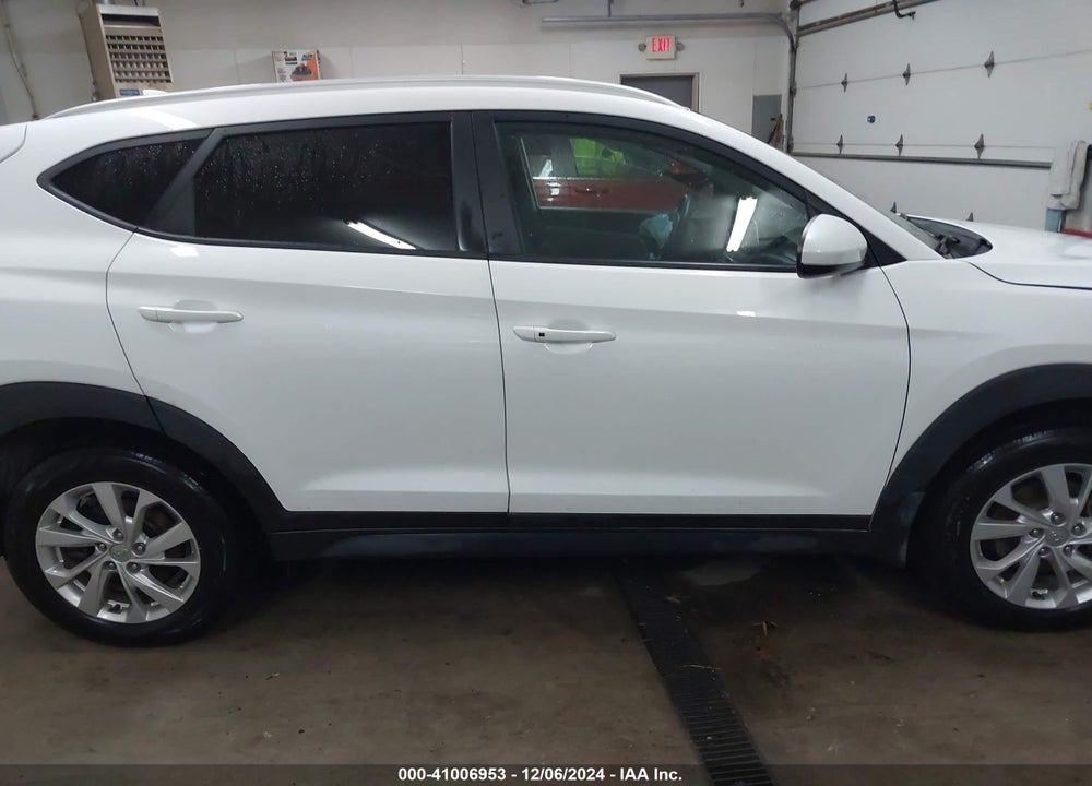 2019 HYUNDAI TUCSON VALUE VIN: KM8J3CA46KU844162