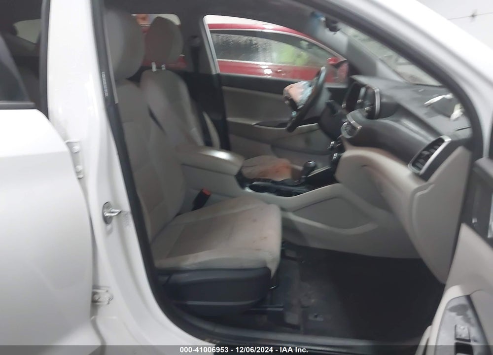 2019 HYUNDAI TUCSON VALUE VIN: KM8J3CA46KU844162