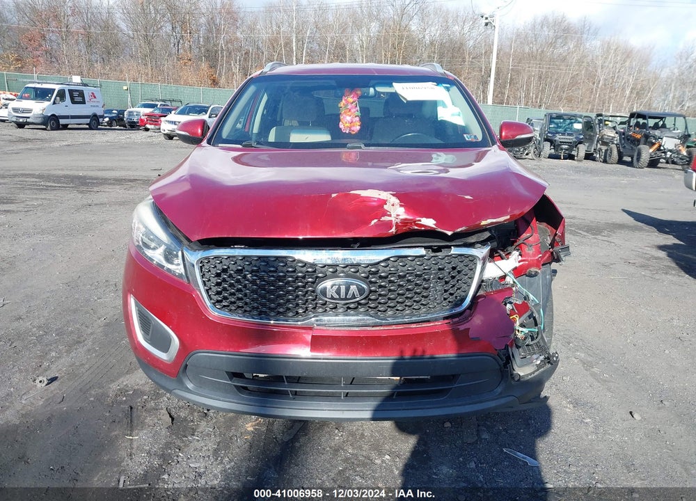 2017 KIA SORENTO 3.3L LX VIN: 5XYPGDA59HG322850