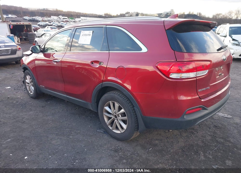 2017 KIA SORENTO 3.3L LX VIN: 5XYPGDA59HG322850