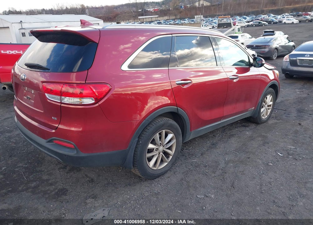 2017 KIA SORENTO 3.3L LX VIN: 5XYPGDA59HG322850