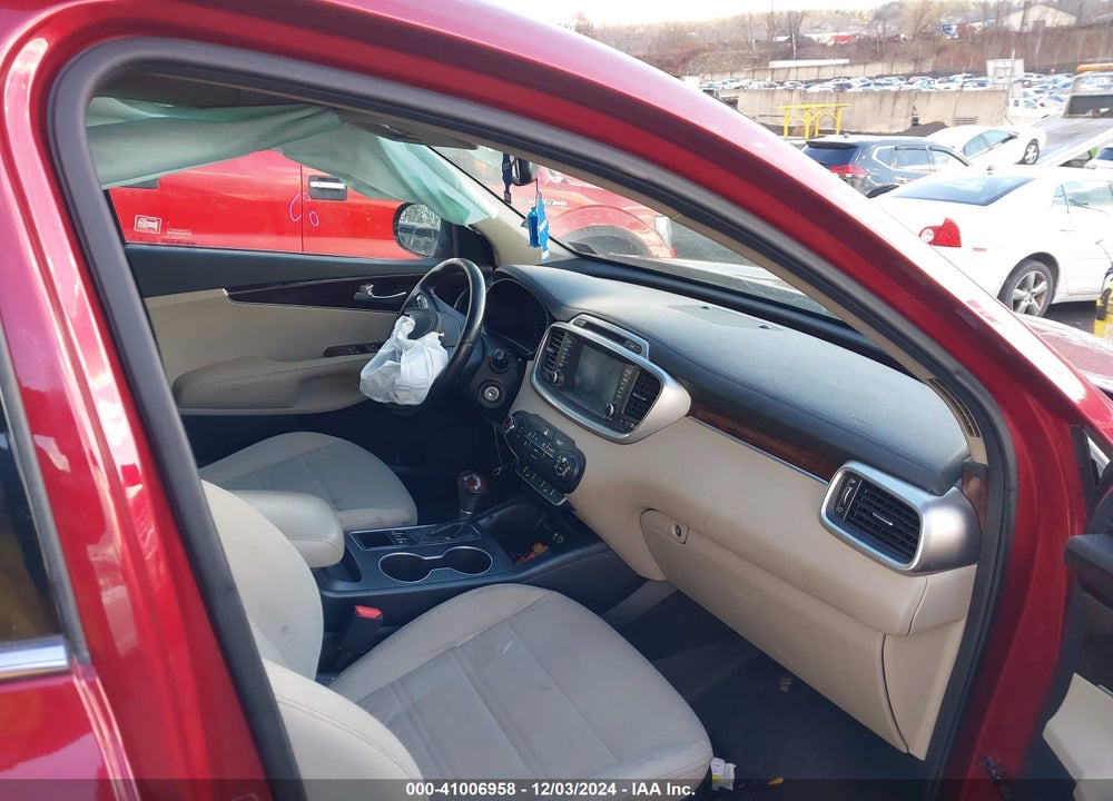 2017 KIA SORENTO 3.3L LX VIN: 5XYPGDA59HG322850