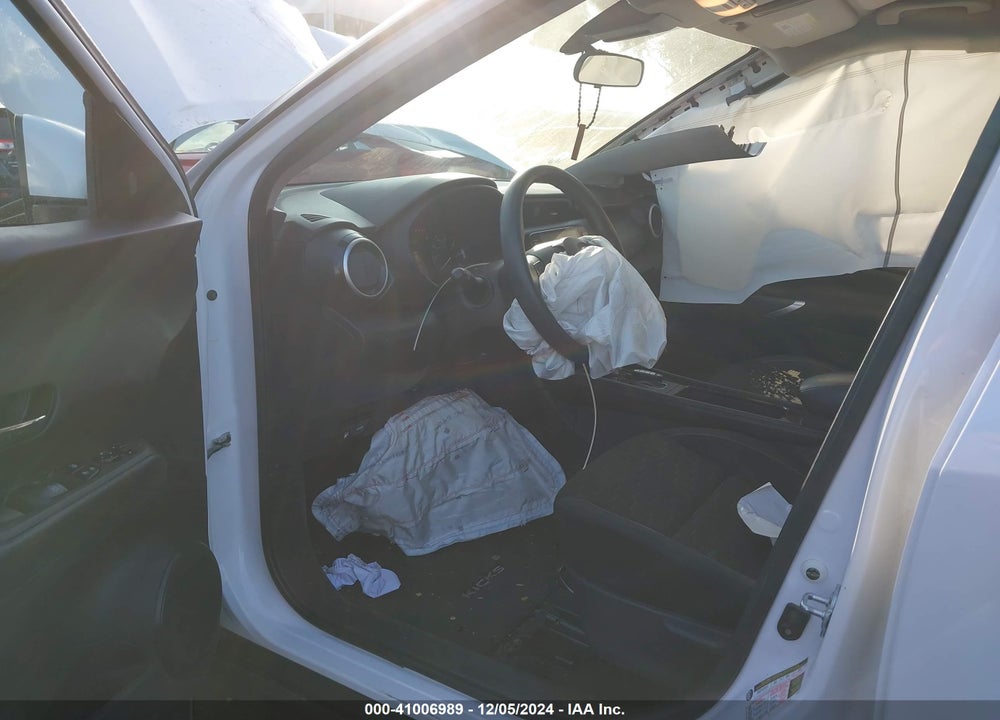 2021 NISSAN KICKS SV VIN: 3N1CP5CV5ML502768