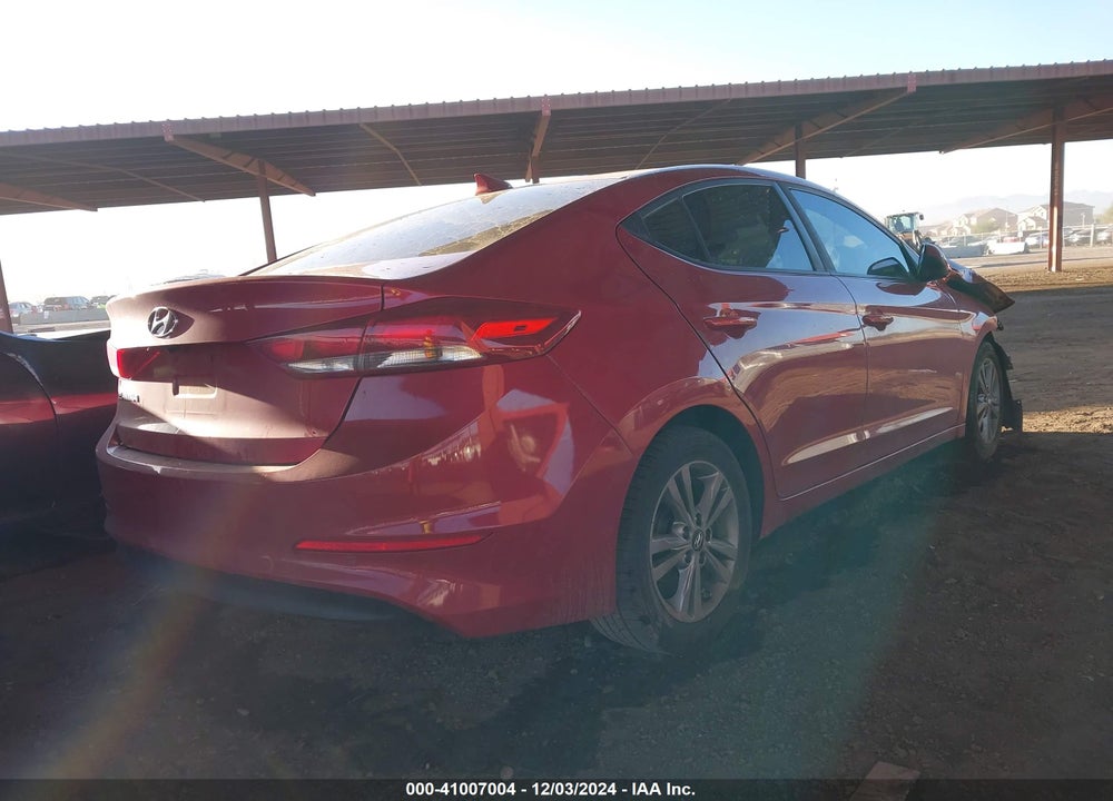 2017 HYUNDAI ELANTRA VIN: 5NPD84LF5HH109795