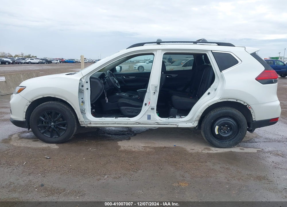 2017 NISSAN ROGUE SV VIN: 5N1AT2MV7HC803567