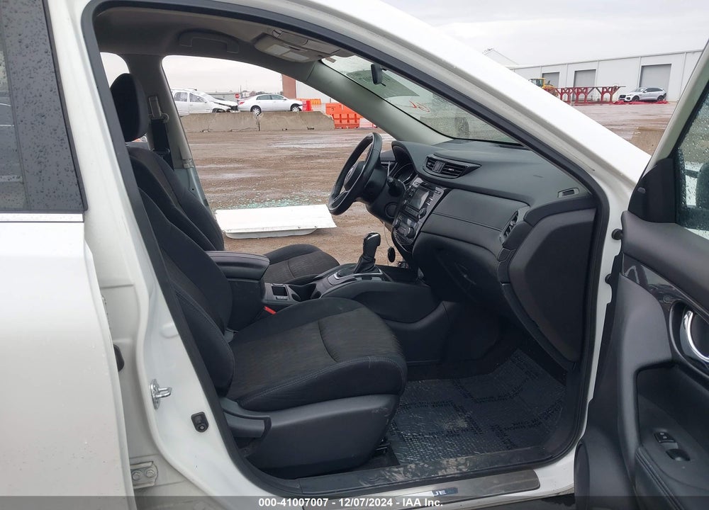 2017 NISSAN ROGUE SV VIN: 5N1AT2MV7HC803567