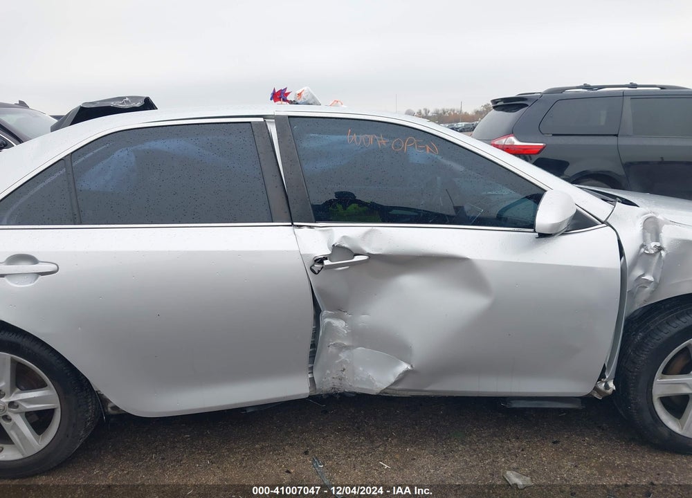2012 TOYOTA CAMRY SE VIN: 4T1BF1FK7CU084963