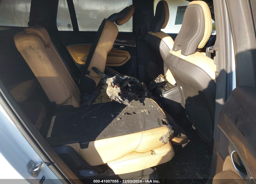 2019 VOLVO XC90 T6 MOMENTUM VIN: YV4A22PKXK1489325