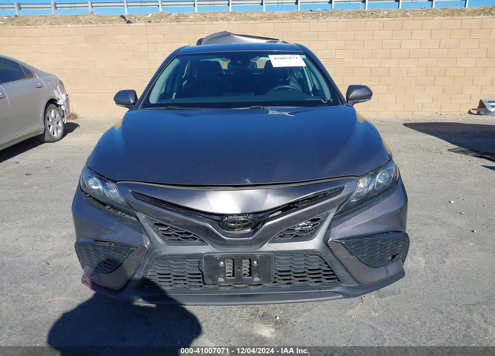 2021 TOYOTA CAMRY SE VIN: 4T1T11AK8MU580057