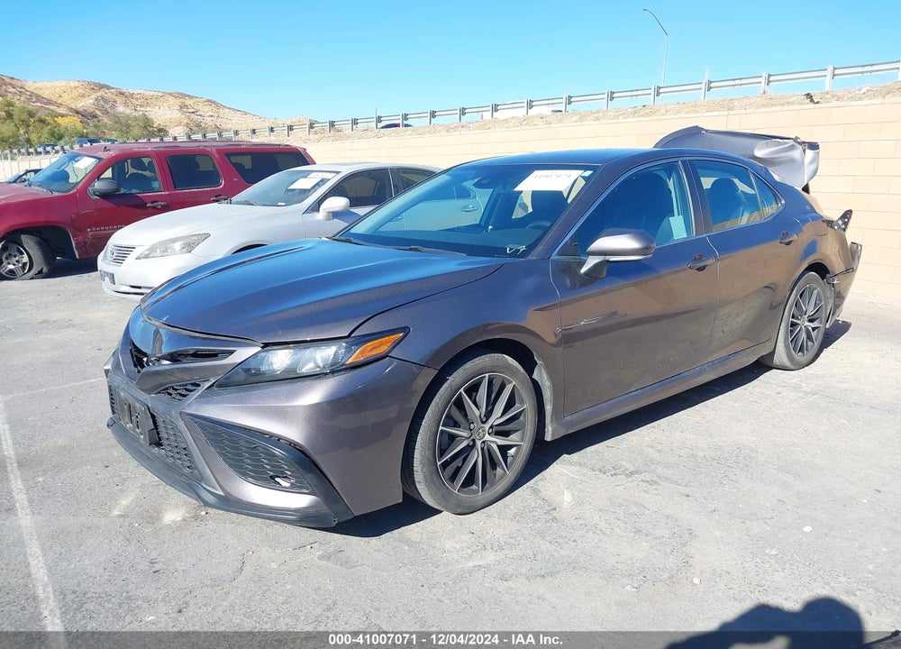 2021 TOYOTA CAMRY SE VIN: 4T1T11AK8MU580057